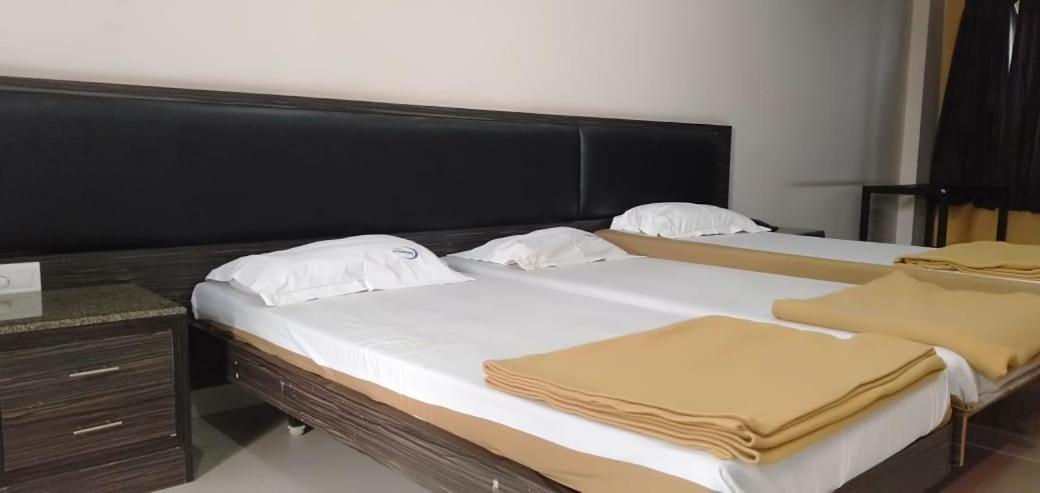 Iroomz Hoysala Residency Bellary Luaran gambar